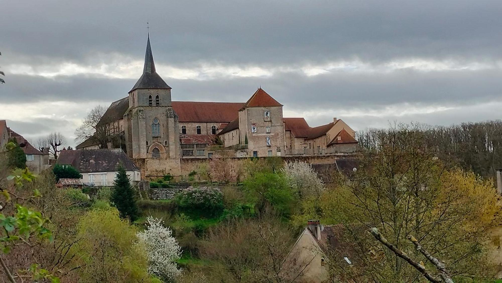 Gite "La Petite" Saint-Benoit-du-Sault Extérieur photo